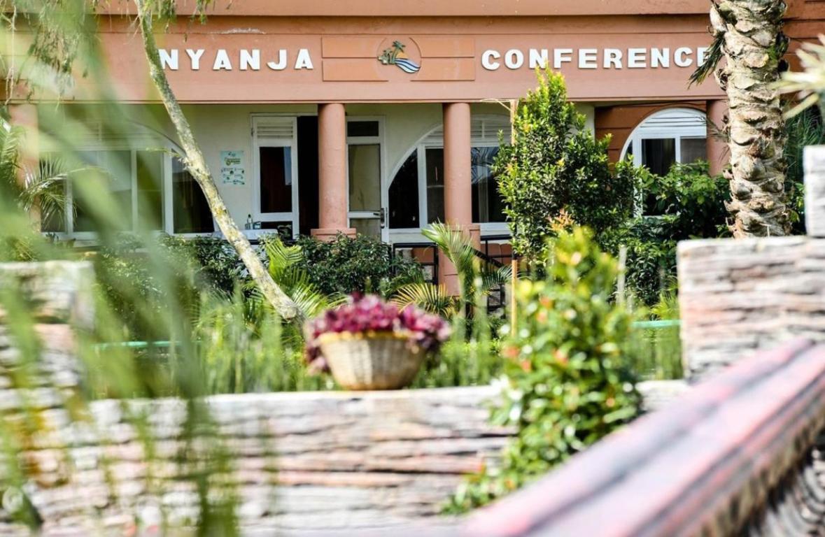 Country Lake Resort Garuga Ентеббе Екстер'єр фото